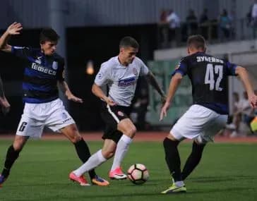 pivzakhisnik-zori-pro-gru-z-estersundom-priletili-viklyuchno-za-peremogoyu