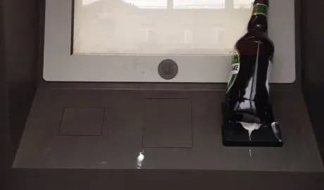 u-kharkovi-za-4-dni-poshkodili-33-terminaliv-e-ticket