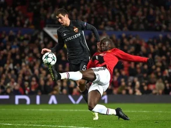 manchester-yunayted-obigrav-tsska-i-viyshov-u-pley-of-ligi-chempioniv