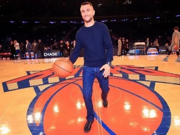 lomachenko-pered-boyem-z-rigondo-vidvidav-match-bk-nyu-york