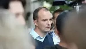 nevidomiy-prigroziv-obliti-kislotoyu-ditey-nardepa