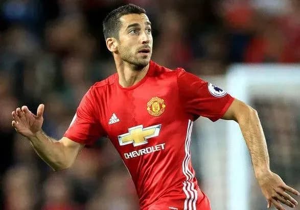 manchester-yunayted-vistaviv-na-transfer-mkhitaryana-zmi