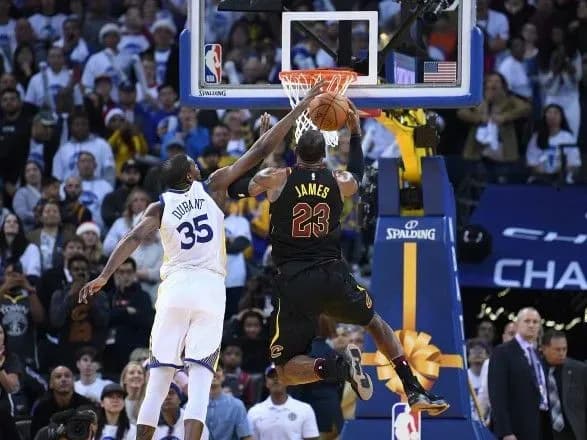 golden-steyt-obigrav-klivlend-u-matchi-minulorichnikh-finalistiv-nba