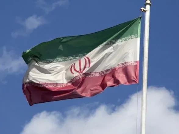 v-irani-proponuyut-skasuvati-vivchennya-angliyskoyi-v-pochatkovi-shkoli