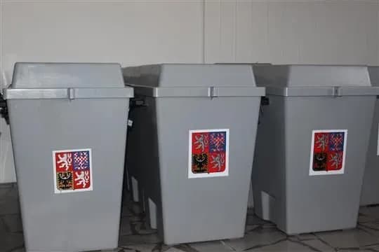 zeman-i-dragosh-zustrinutsya-u-drugomu-turi-viboriv-prezidenta-chekhiyi