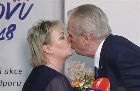 zeman-lidiruye-na-viborakh-prezidenta-chekhiyi-z-38-8-golosiv