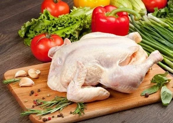 nimets-mozhe-kupiti-v-ukrayini-u-chotiri-razi-bilshe-kuryatini-nizh-na-batkivschini