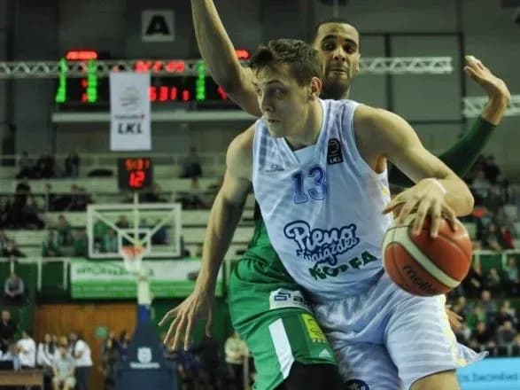 rezultativna-gra-ukrayintsya-dopomogla-pyeno-zhvaygzhdes-peremogti-u-matchi-chempionatu-litvi