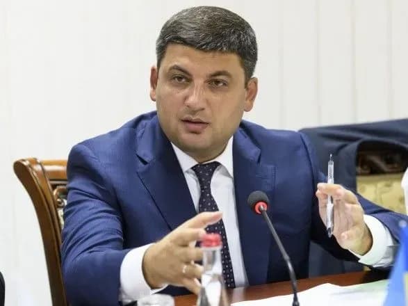 groysman-zayaviv-scho-agituvatime-deputativ-u-vr-progolosuvati-za-antikoruptsiyniy-sud