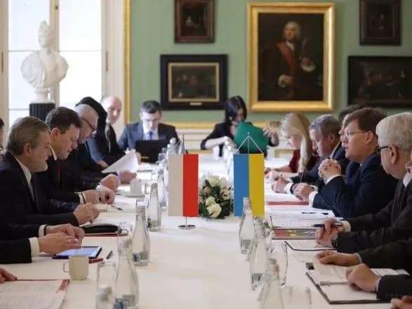 rozenko-pidbiv-pidsumki-zustrichi-u-polschi-peregovori-zaversheni-ale-ne-zakincheni