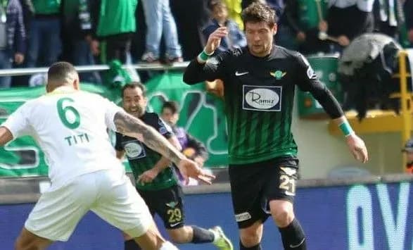 forvard-zbirnoyi-ukrayini-oformiv-dubl-u-matchi-chempionatu-turechchini