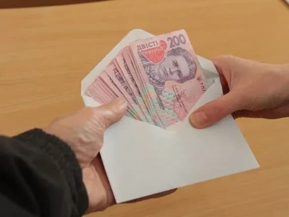 neofitsiyne-oformlennya-pratsivnikiv-u-pensiynomu-fondi-pidrakhuvali-zbitki