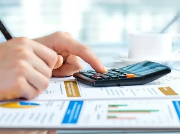 nbu-pomyakshiv-vimogi-do-kreditnikh-poserednikiv-bankiv