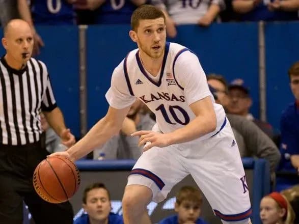 mikhaylyuka-vklyucheno-v-simvolichnu-zbirnu-sezonu-divizionu-ncaa