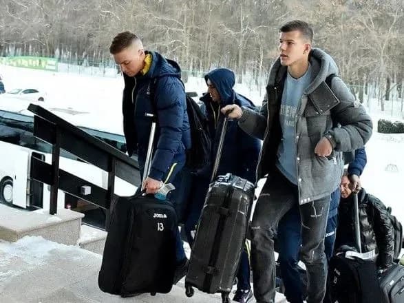 zbirna-ukrayini-rozpochala-zbir-pered-sparingami-z-saudivskoyu-araviyeyu-ta-yaponiyeyu