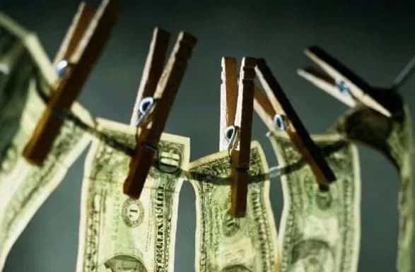 zbilshennya-sotsialnikh-viplat-stane-prikrittyam-dlya-amnistiyi-kapitalu-ekonomist