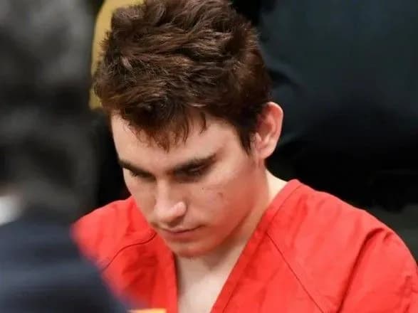 napadnik-na-shkolu-u-floridi-khoche-pozhertvuvati-svoyu-spadschinu-simyam-zagiblikh