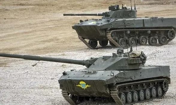 avakov-nazvav-tochnu-kilkist-viyskovikh-i-tekhniki-rf-na-donbasi