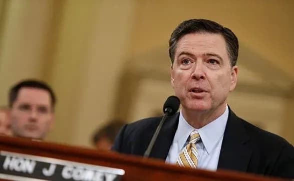 kolishniy-glava-fbr-ne-viklyuchiv-scho-u-kremlya-ye-kompromat-na-trampa