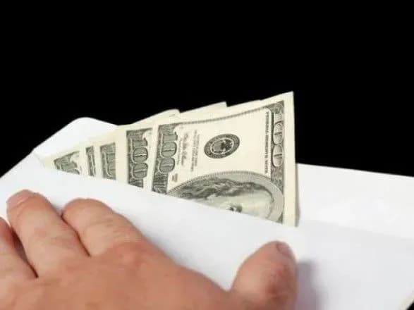 zastupnik-mera-mirgoroda-namagavsya-pidkupiti-mayora-politsiyi