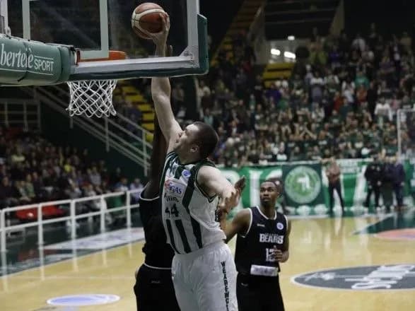 rezultativna-gra-fesenka-vivela-bk-avelino-u-final-yevrokubku