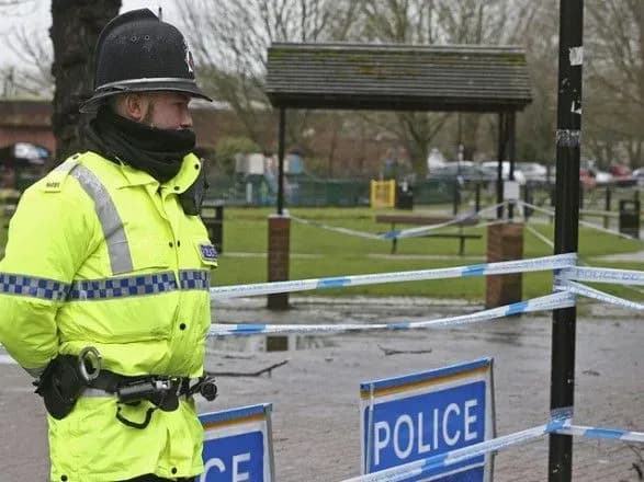 britanski-viyskovi-pochali-operatsiyu-z-ochischennya-mists-povyazanikh-z-otruyennyam-skripaliv