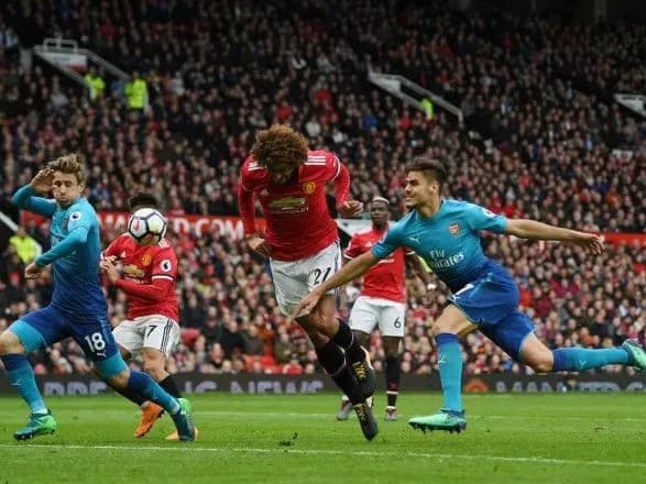 manchester-yunayted-zdolav-arsenal-u-tsentralniy-gri-turu-apl