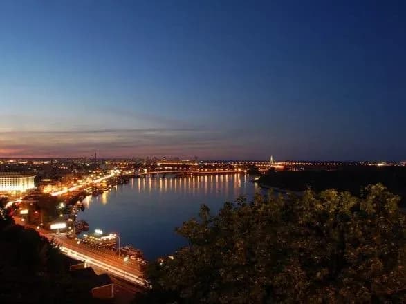 u-kiyevi-zafiksuvali-pershiy-temperaturniy-rekord-travnya