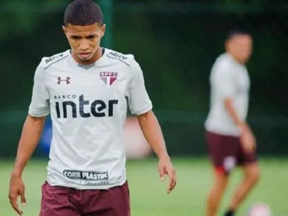 napadnik-san-paulu-obrav-shakhtar-zamist-barseloni