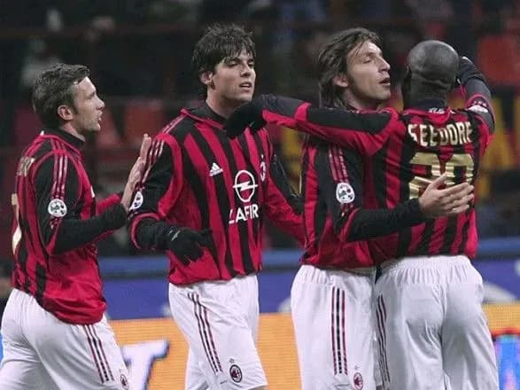 shevchenko-zigraye-u-proschalnomu-matchi-pirlo