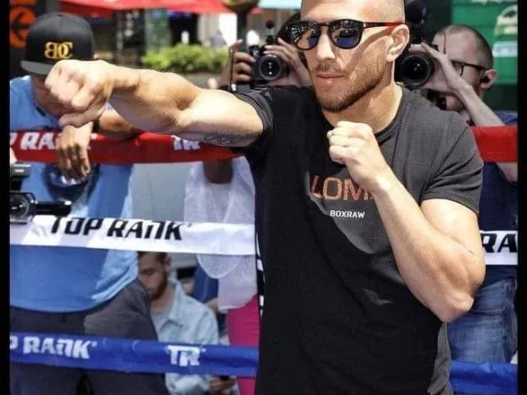 lomachenko-i-linares-proveli-trenuvannya-v-tsentri-nyu-yorka