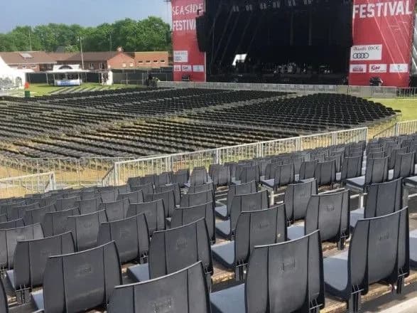 u-nimechchini-cherez-negodu-z-muzichnogo-festivalyu-evakuyuvali-pyat-tisyach-lyudey