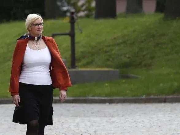 ministr-oboroni-chekhiyi-zvilnila-golovu-institutu-v-yakomu-testuvali-otrutu-a-230