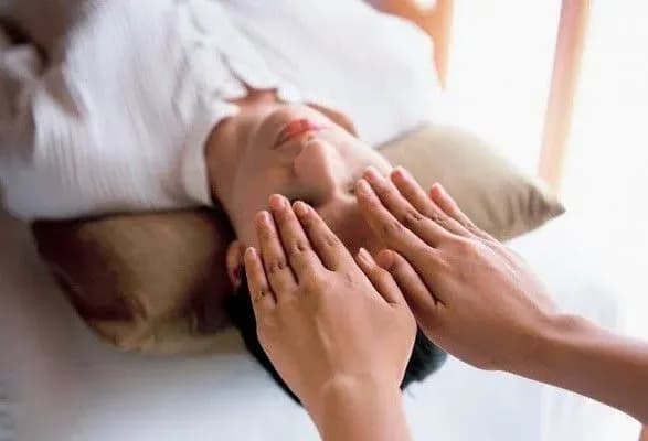 v-ukrayini-zaproponuvali-zaboroniti-reklamu-narodnoyi-meditsini