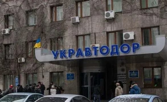 ukravtodor-zaprovadzhuye-chotirokhrivneviy-kontrol-yakosti-budivnitstva-dorig