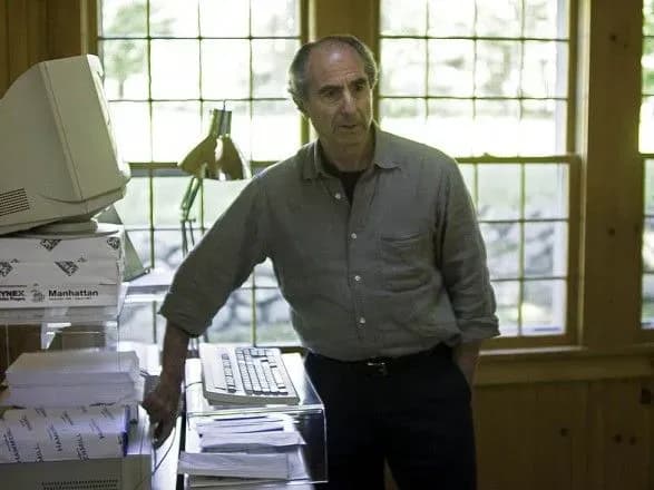 pomer-laureat-pulittserivskoyi-premiyi-filip-rot