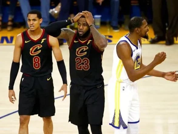 golden-steyt-v-overtaymi-obigrav-klilend-u-pershiy-gri-finalu-nba