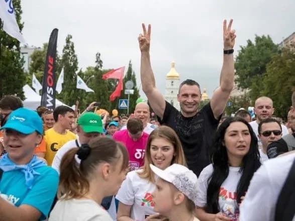 klichko-tsogo-roku-do-probigu-pid-kashtanami-doluchilisya-bilshe-13-tisyach-kiyan