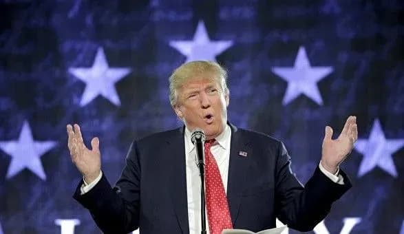 biliy-dim-zarakhuvav-zhorstku-pozitsiyu-vidnosno-rf-do-golovnikh-zovnishnopolitichnikh-dosyagnen-trampa