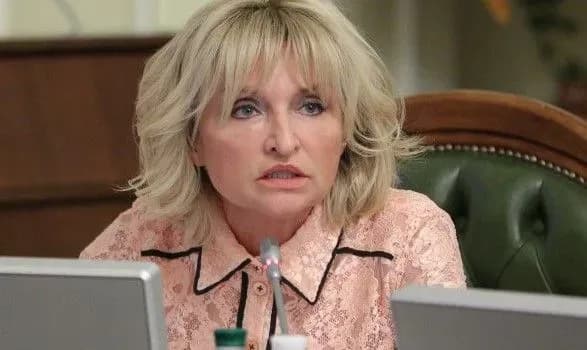 prezident-u-vr-ogolosit-kompromisnu-popravku-zakonu-pro-antikoruptsiyniy-sud-lutsenko