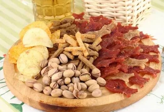 falsifikatsiya-snekiv-eksperti-poyasnili-chomu-taki-produkti-ne-mistyat-naturalnikh-ingrediyentiv