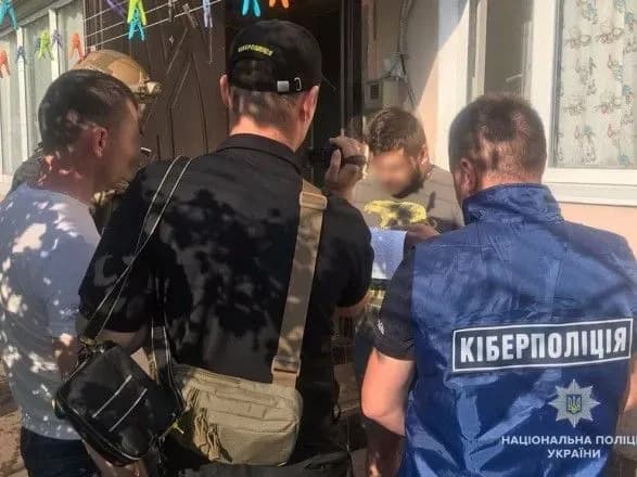 kiberzlochintsi-v-ukrayini-stvoryuvali-feykovi-veb-obminniki-kriptovalyut