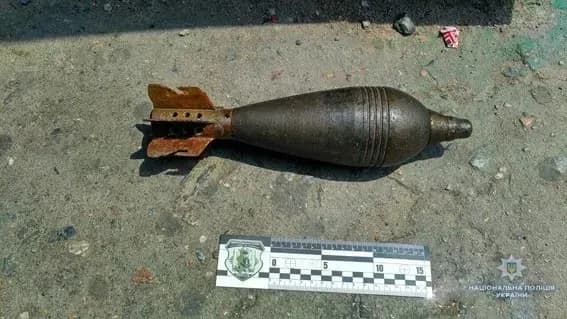 na-zupintsi-u-mikolayevi-cholovik-namagavsya-prodati-minometnu-minu