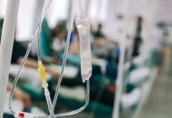 svyatkuvali-vipuskniy-na-vinnichchini-54-osobi-potrapili-do-likarni-z-otruyennyam