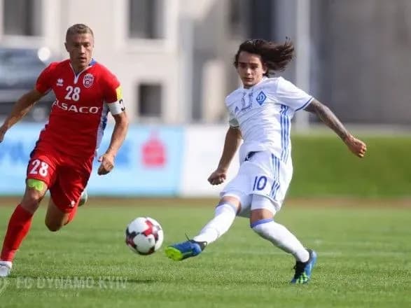 dinamo-zdobulo-tretyu-peremogu-v-ramkakh-litnikh-sparingiv