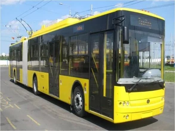 transportniki-trebuyut-ot-kievsoveta-povysit-tsenu-na-proezd-chtoby-izbezhat-kollapsa