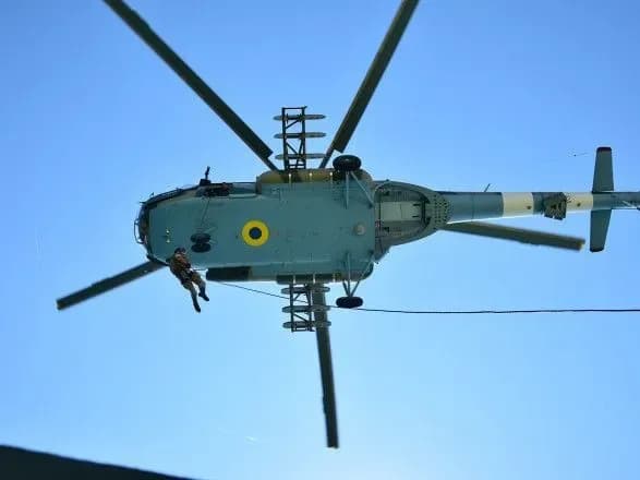 sea-breeze-2018-spetspriznachentsi-pokazali-visadku-z-gelikoptera-na-sudno