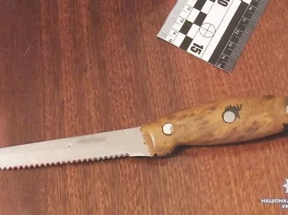 u-kiyevi-sin-pid-chas-svarki-zarizav-batka