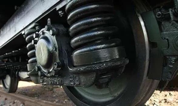 mashinistiv-poyizda-yakiy-na-smert-zbiv-zhinku-u-mikolayivskiy-oblasti-zvilnili