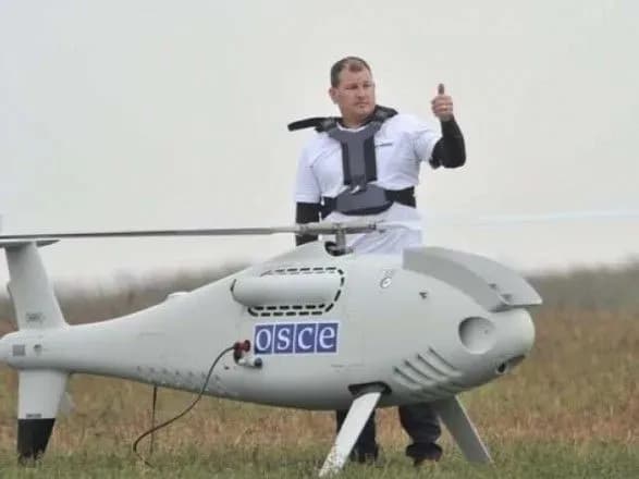 u-ssha-vimagayut-rozsliduvati-vitik-danikh-smm-obsye-ta-zapustiti-droni-na-kordoni-z-rf